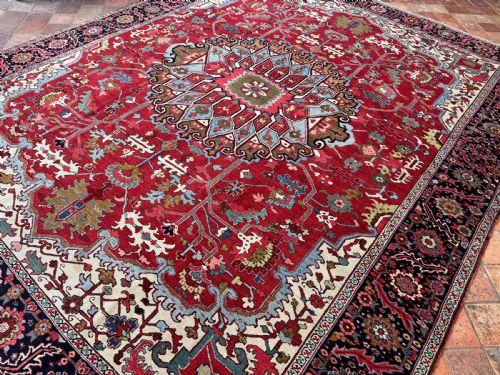 ANTIQUE SERAPI CARPET - ADDITIONAL PHOTO 7