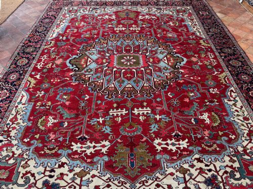 ANTIQUE SERAPI CARPET - ADDITIONAL PHOTO 10