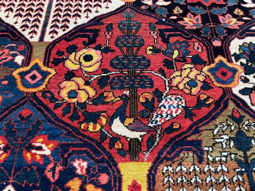 ANTIQUE BAKTIARI CARPET - ADDITIONAL PHOTO 8