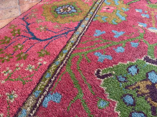 ANTIQUE DONEGAL CARPET - ADDITIONAL PHOTO 1