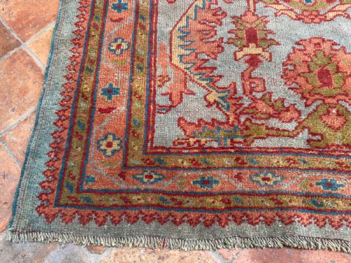 ANTIQUE USHAK RUG - ADDITIONAL PHOTO 1