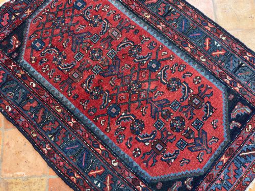 ANTIQUE HAMADAN RUG - ADDITIONAL PHOTO 5