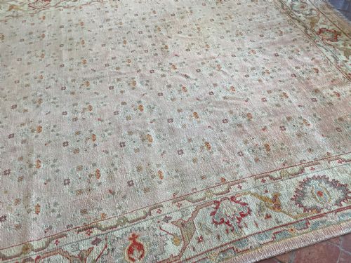 ANTIQUE USHAK CARPET - ADDITIONAL PHOTO 4