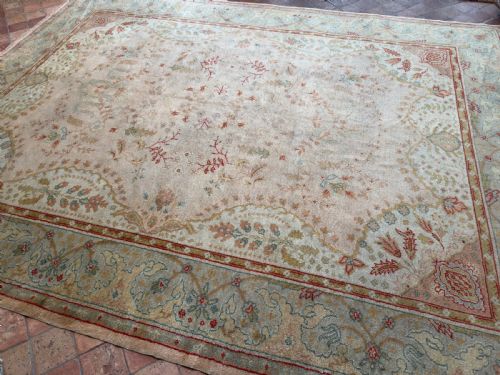 RARE ANTIQUE USHAK CARPET - ADDITIONAL PHOTO 1