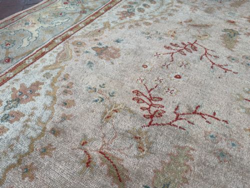 RARE ANTIQUE USHAK CARPET - ADDITIONAL PHOTO 2