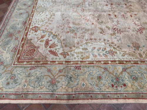 RARE ANTIQUE USHAK CARPET - ADDITIONAL PHOTO 12