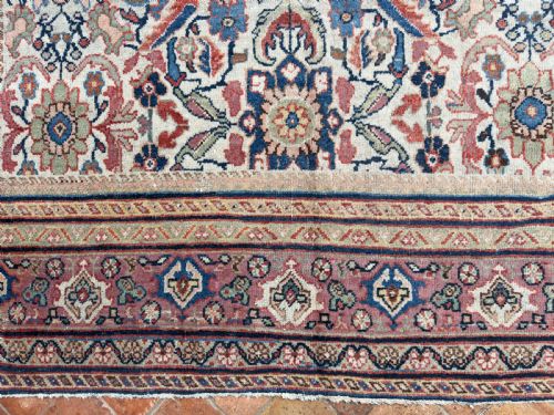 ANTIQUE MAHAL CARPET - ADDITIONAL PHOTO 1