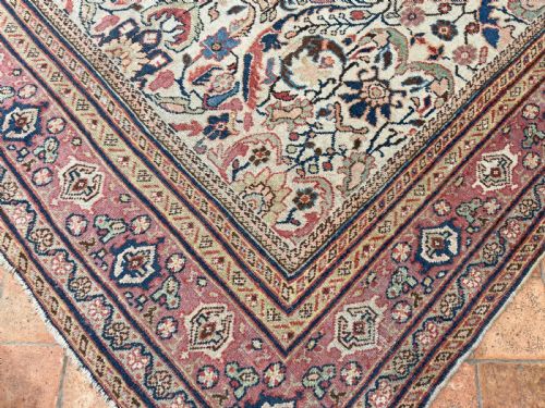 ANTIQUE MAHAL CARPET - ADDITIONAL PHOTO 4