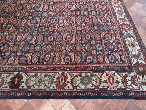 ANTIQUE FARAHAN CARPET - ADDITIONAL PHOTO 1
