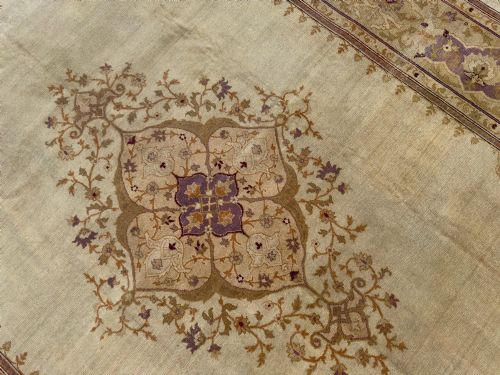 ANTIQUE AMRITSAR CARPET - ADDITIONAL PHOTO 2