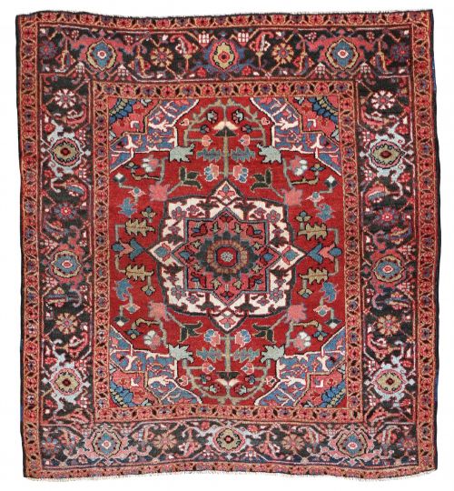 ANTIQUE HERIZ RUG