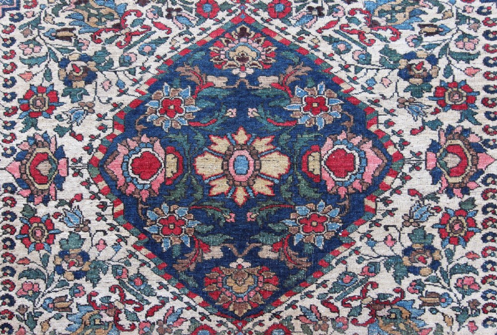 Antique Baktiari rug, Persian, circa 1900 View IV