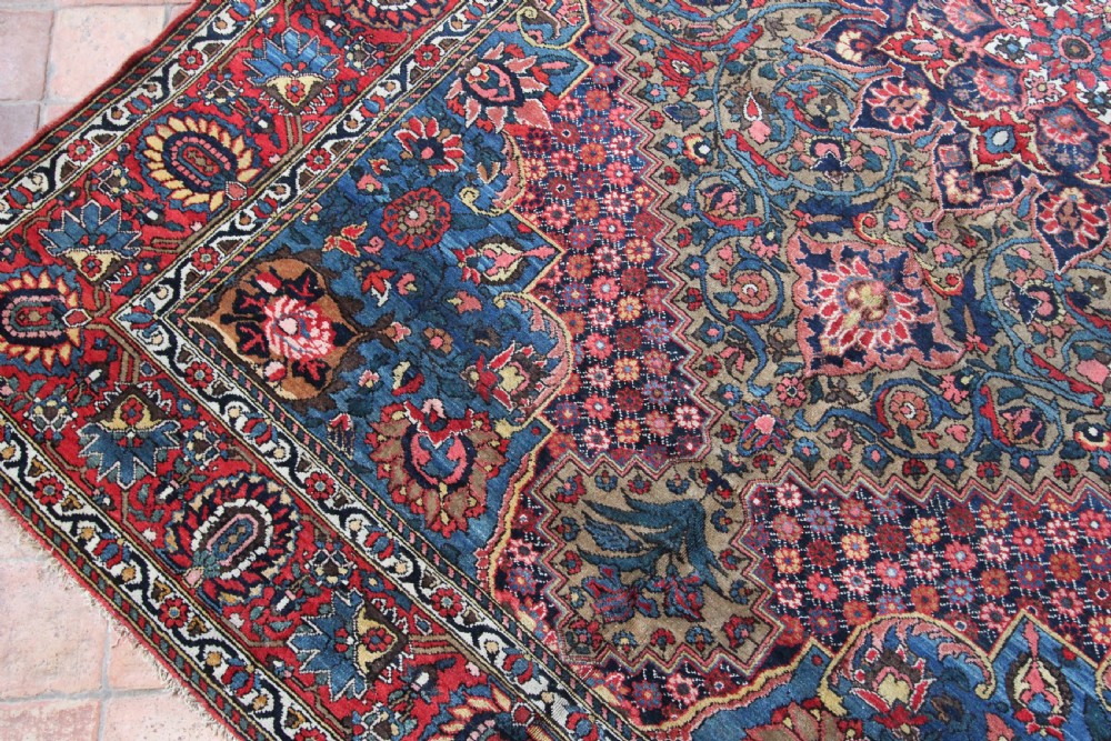 Antique Baktiari carpet, Persian, circa 1900-1910 View IX