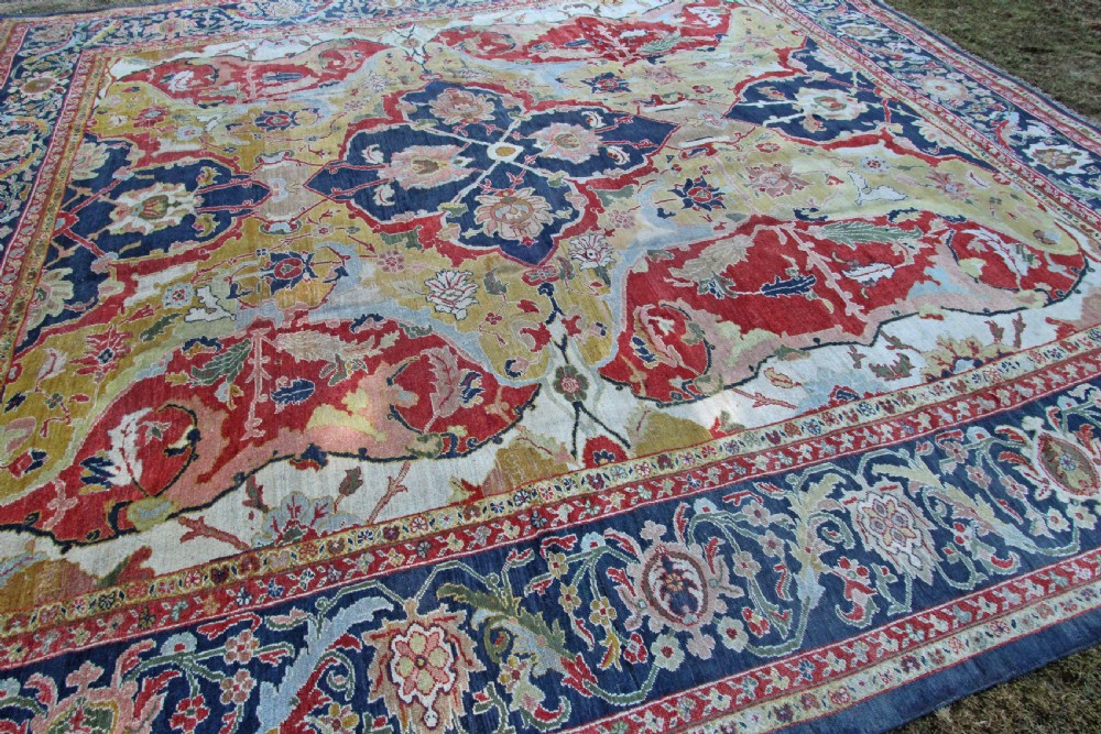 Rare Antique Ziegler carpet, 17th Century Polonaise Design View IV