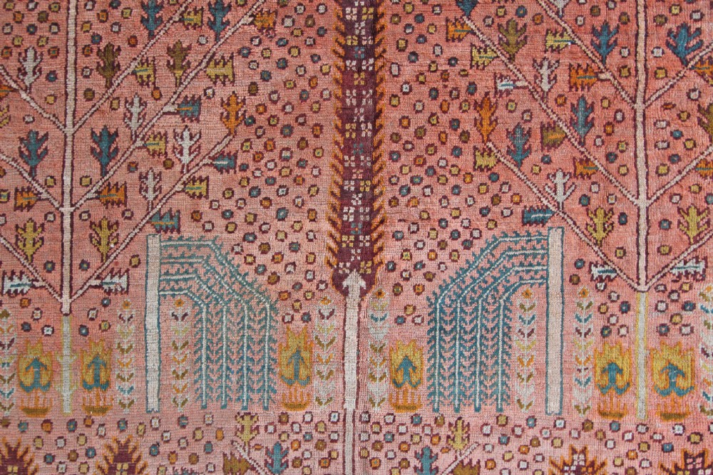 Antique Ushak carpet View IV