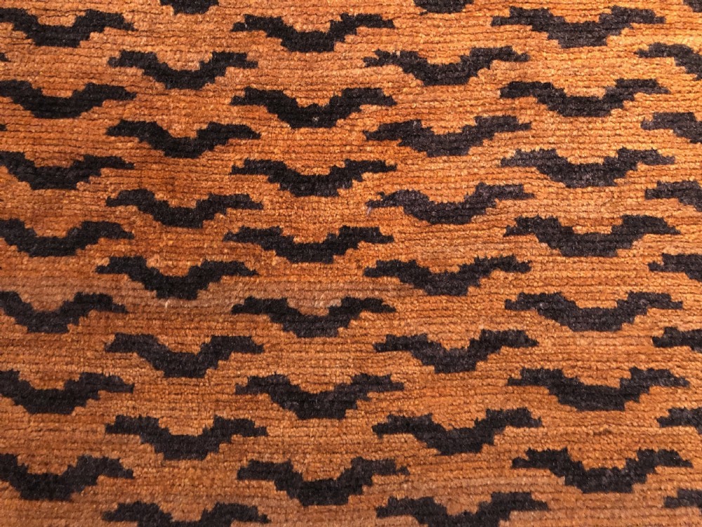Antique Tiger rug View IV