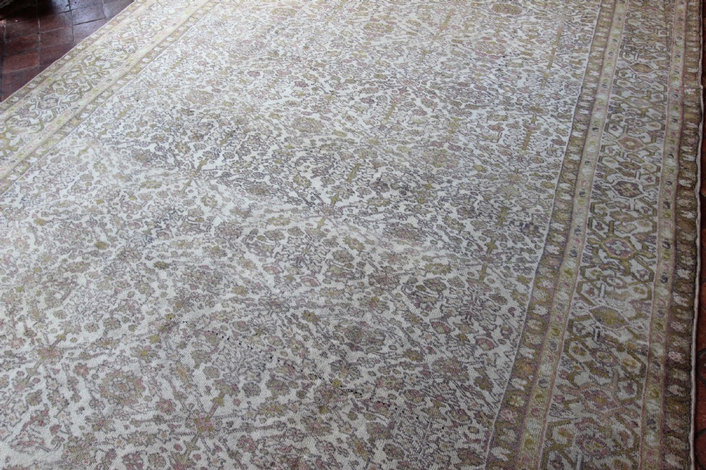 Antique Sultanabad carpet View X