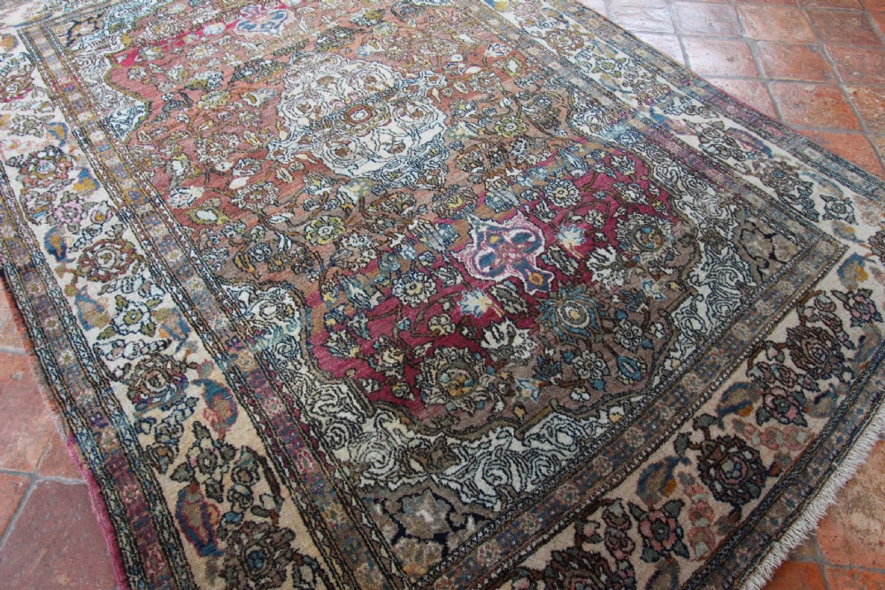 Antique Isfahan rug View IV