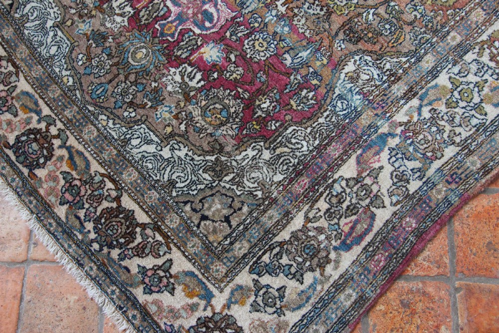 Antique Isfahan rug View VI