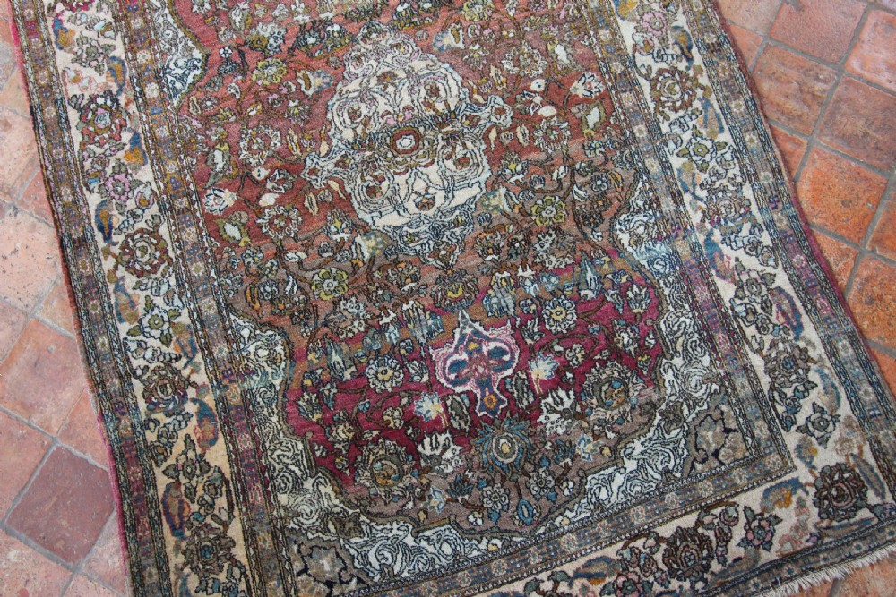 Antique Isfahan rug View XI