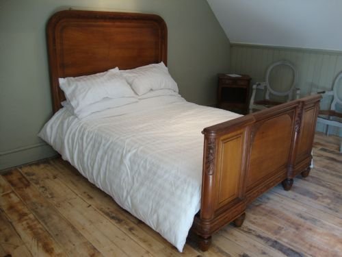 Antique Louis Xv1 Style Walnut King Size Bed