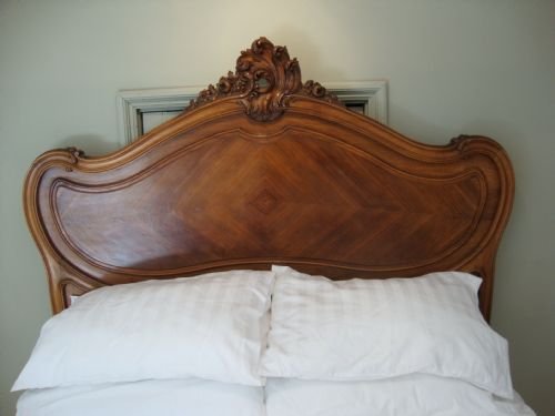 fig 1. FRENCH LOUIS XV KING SIZE BED