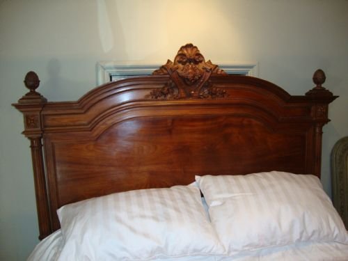 fig 1. FRENCH LOUIS XV1 KING SIZE BED