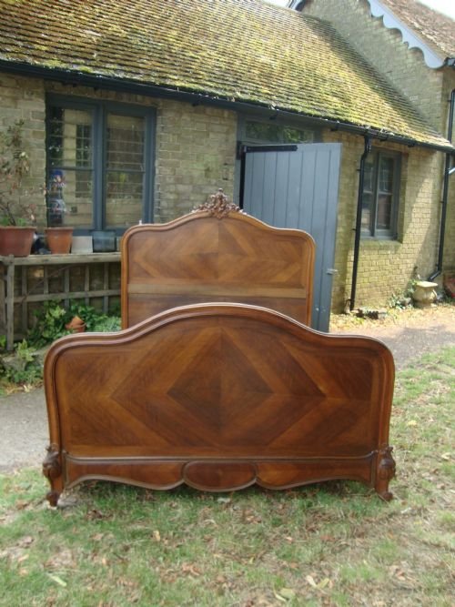 French Louis Xv Style Walnut King Size Bed