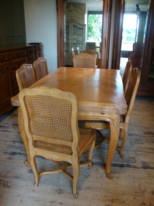 fig 1. FRENCH DINING TABLE & SIX CHAIRS