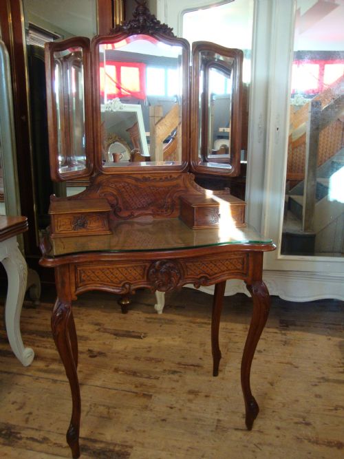 French Louis Xv Style Dressing Table