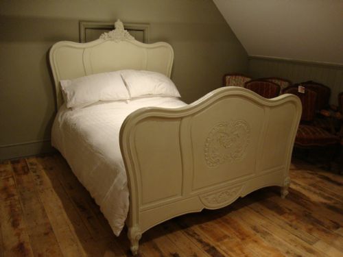 French Louis Xv Style Bed