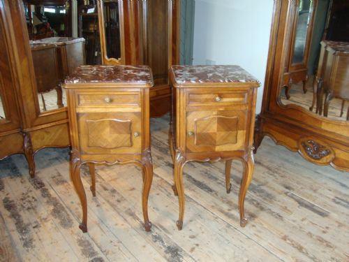 French Louis Xv Style Pair Bedside Cabinets