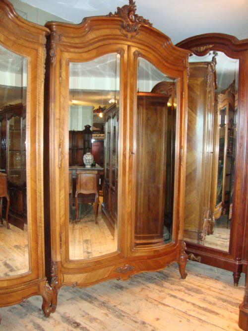 French Louis Xv Style Armoire/wardrobe