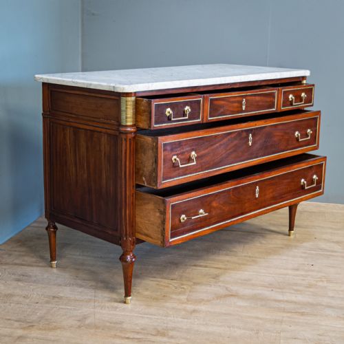 fig 1. Louis XVI Mahogany Commode
