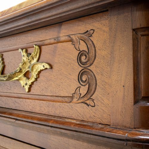 FRENCH LOUIS XV STYLE WALNUT CHEST OF DRAWERS - ADDITIONAL PHOTO 5