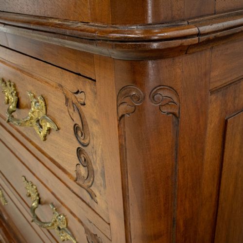 FRENCH LOUIS XV STYLE WALNUT CHEST OF DRAWERS - ADDITIONAL PHOTO 11