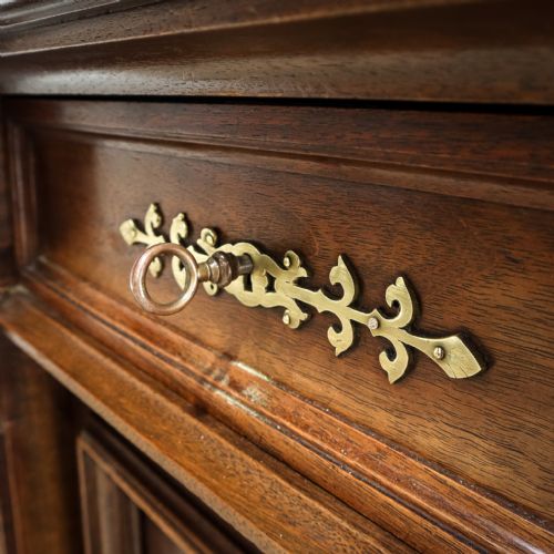 FRENCH WALNUT BREAKFRONT LIBRARY BOOKCASE - ADDITIONAL PHOTO 4