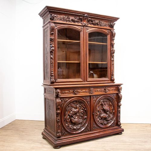 French 19th Century Oak Hunting Cupboard with Superb Carvings