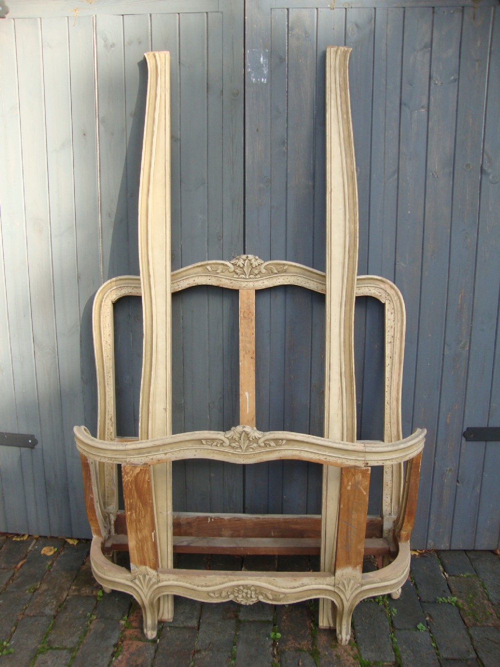 FRENCH CORBEILLE SINGLE BED FRAME