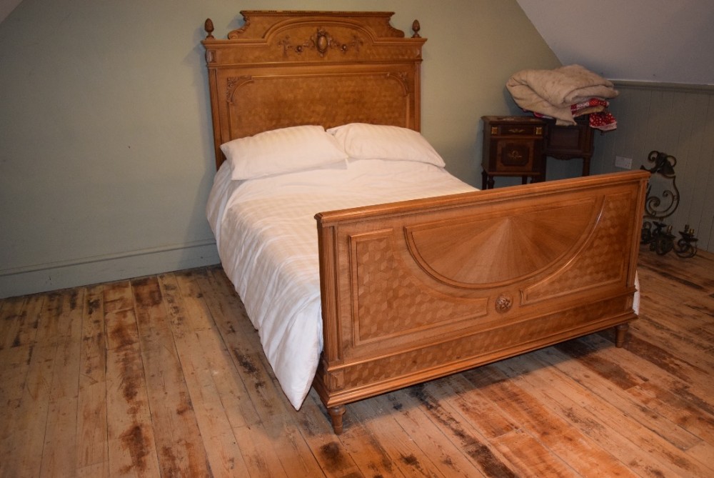 FRENCH LOUIS XV1 STYLE BED
