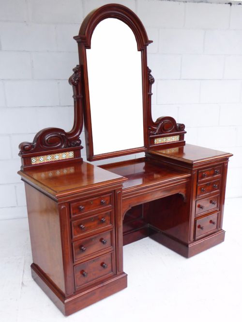 Victorian Mahogany Dressing Table