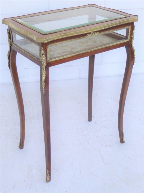 Walnut Bijouterie Treasure Table