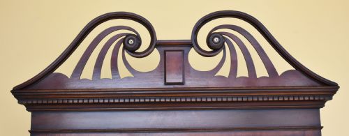 GEORGIAN STYLE MAHOGANY CHEST ON STAND - ADDITIONAL PHOTO 5