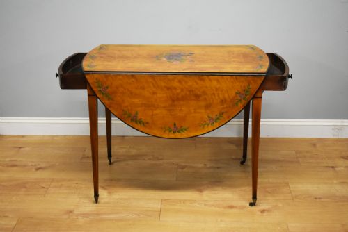 20TH CENTURY EDWARDIAN MAHOGANY HAND PAINTED SATINWOOD PEMBROKE TABLE - ADDITIONAL PHOTO 3