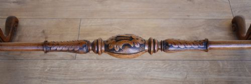 19TH CENTURY VICTORIAN BURR WALNUT OCCASIONAL TABLE - ADDITIONAL PHOTO 2