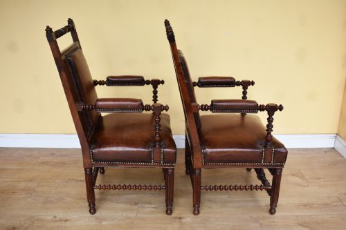 PAIR OF 19TH CENTURY VICTORIAN WALNUT GOTHIC REVIVAL ARMCHAIRS - ADDITIONAL PHOTO 3