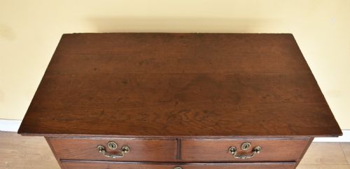 18TH CENTURY GEORGE III OAK CHEST OF DRAWERS - ADDITIONAL PHOTO 2