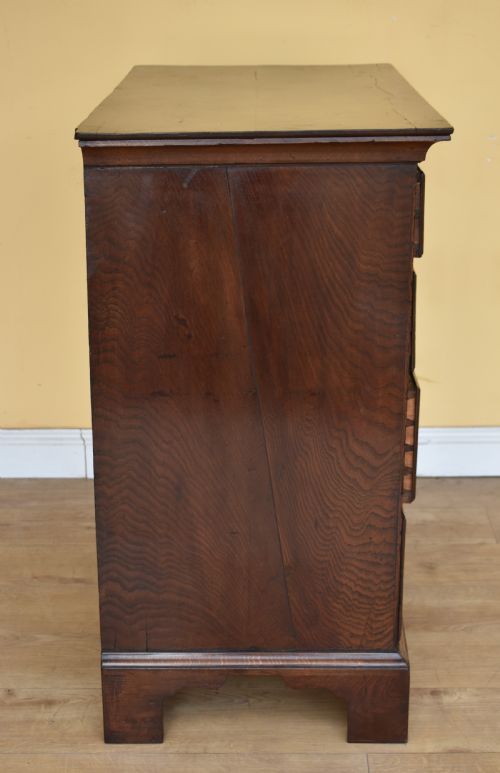 18TH CENTURY GEORGE III OAK CHEST OF DRAWERS - ADDITIONAL PHOTO 3