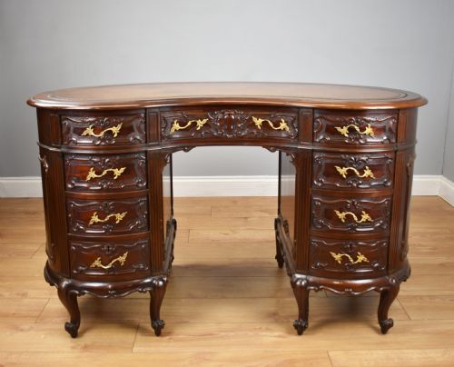 19th Century Victorian Mahogany Kidney Shaped Desk by Maple & Co