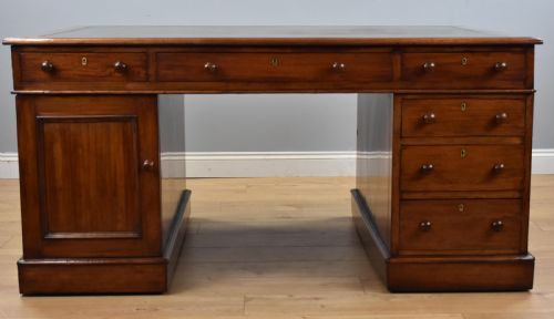 Victorian Mahogany Partners Desk
